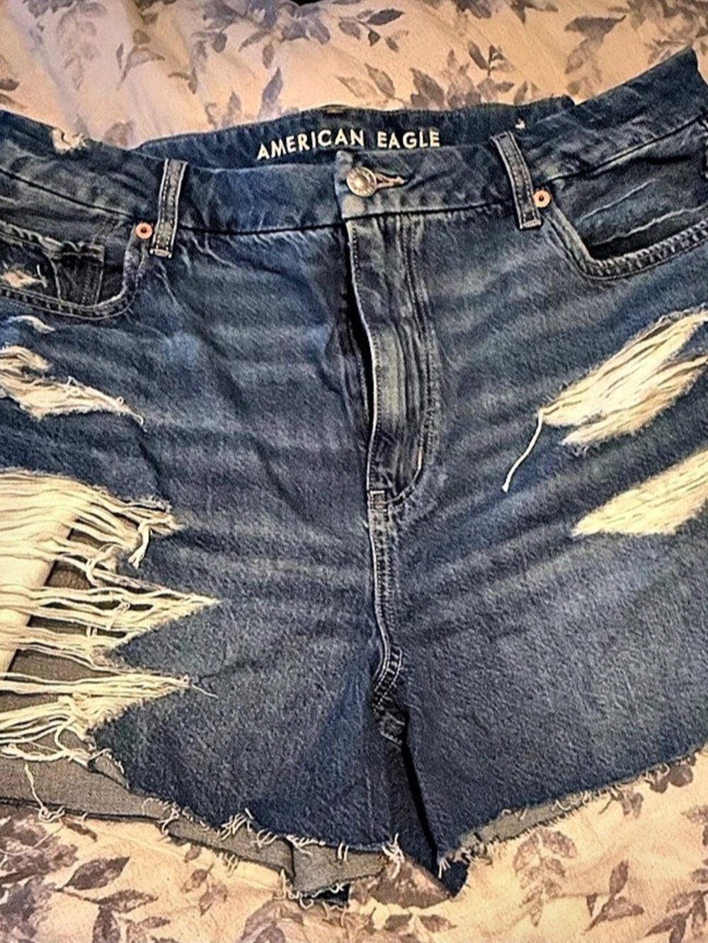 American Eagle Distressed Denim Curvy Mom Jean Shorts in Blue